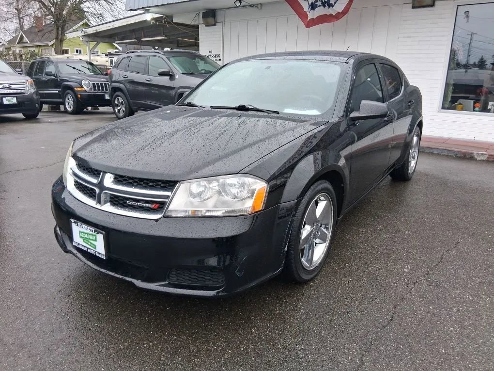Used 2013 Dodge Avenger SE FWD image 3