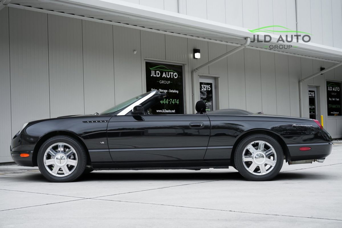 Used 2004 Ford Thunderbird Premium image 7