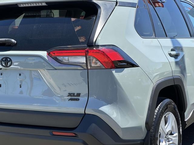 Used 2020 Toyota RAV4 XLE w/ All Weather Liner Package AWD/4WD image 13