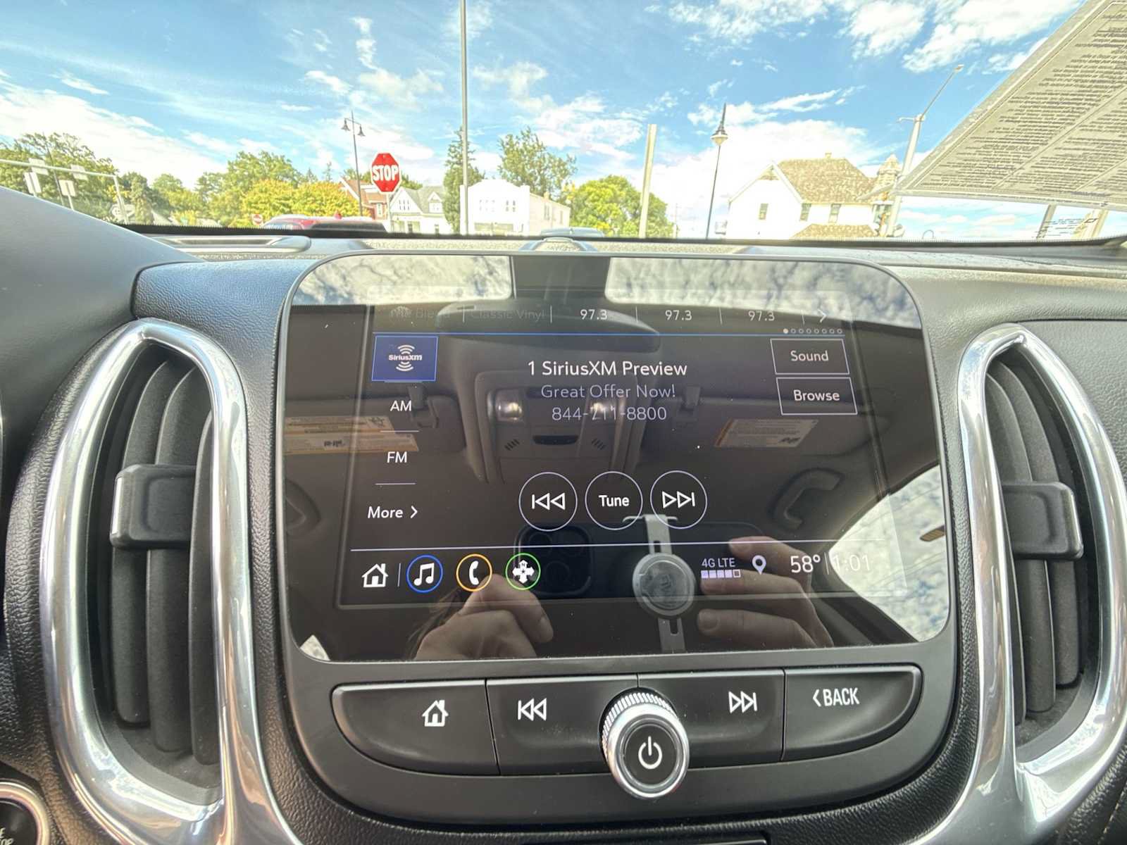 Certified 2020 Chevrolet Equinox Premier w/ Premier Redline Edition AWD/4WD image 13