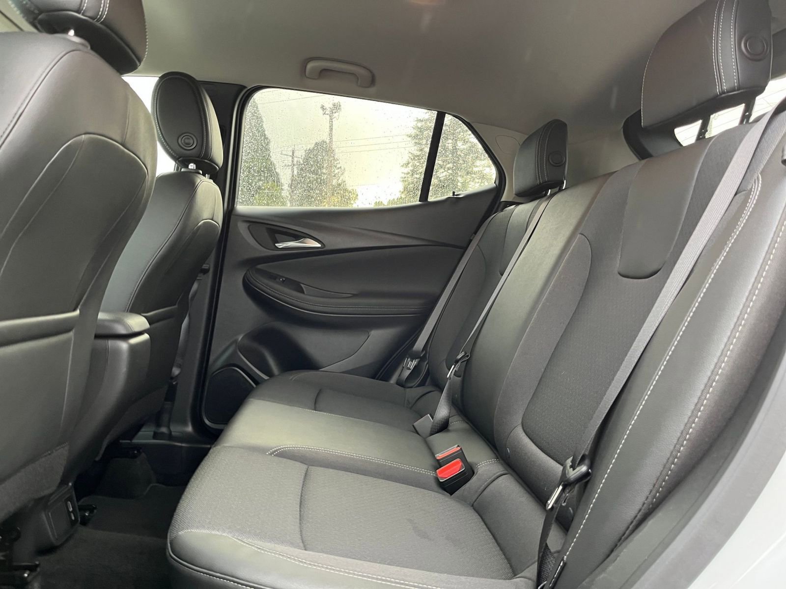 Used 2025 Buick Encore GX Preferred image 23