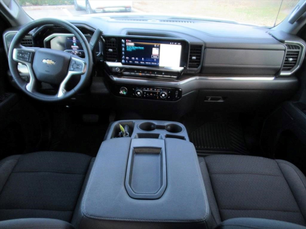 Certified 2024 Chevrolet Silverado 1500 LT image 11
