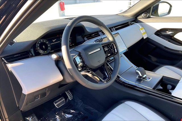 New 2026 Land Rover Range Rover Evoque Dynamic SE image 7