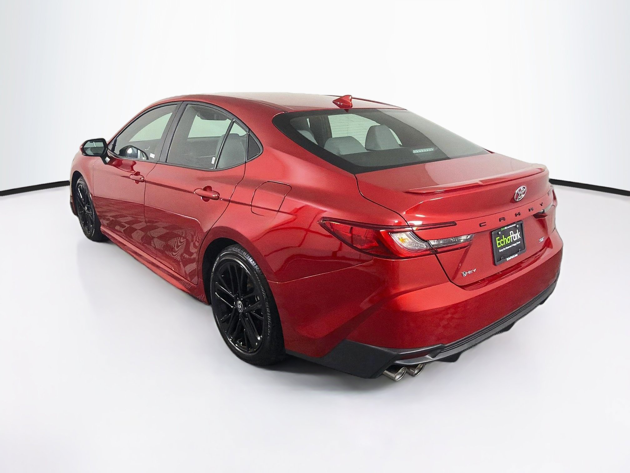 Used 2026 Toyota Camry SE w/ Convenience Package FWD image 5