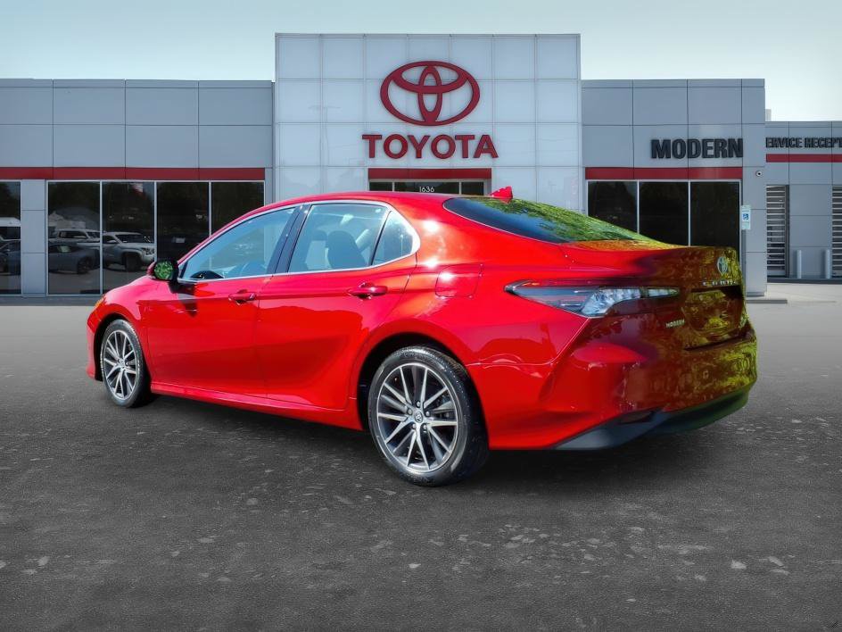 Certified 2023 Toyota Camry XLE FWD image 3