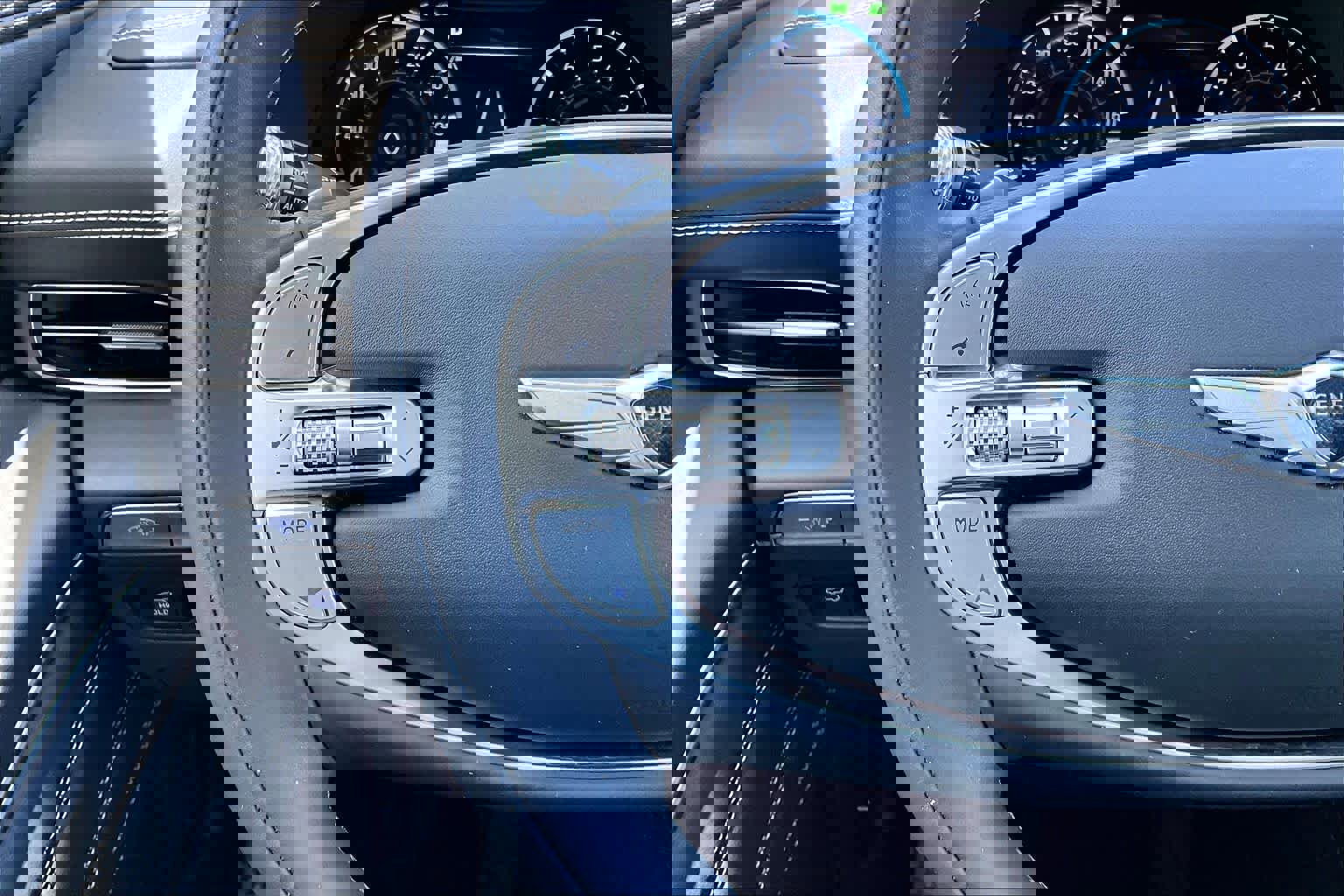 Used 2024 Genesis GV80 3.5T image 22