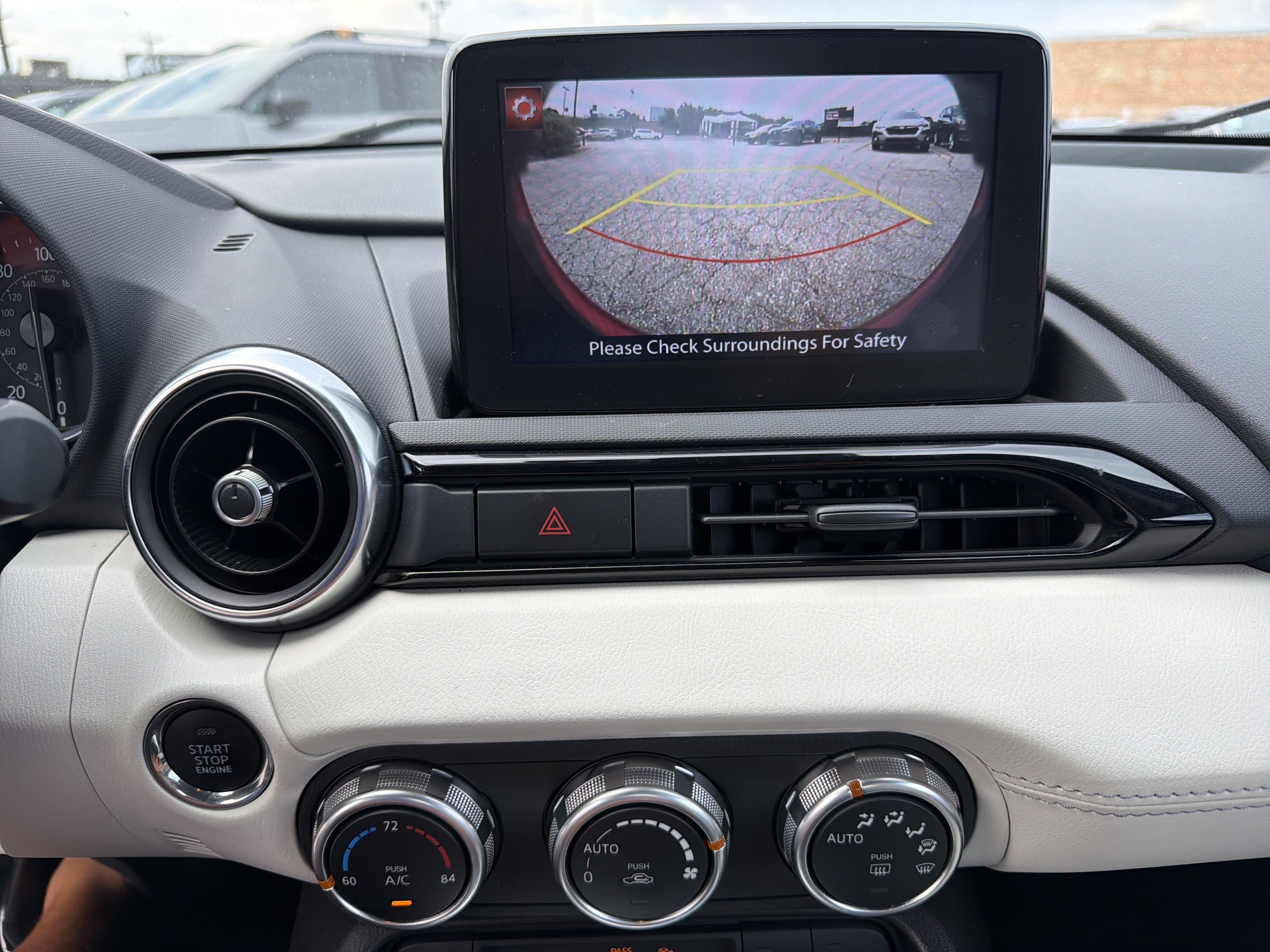 Used 2021 MAZDA MX-5 Miata RF Grand Touring RWD image 16