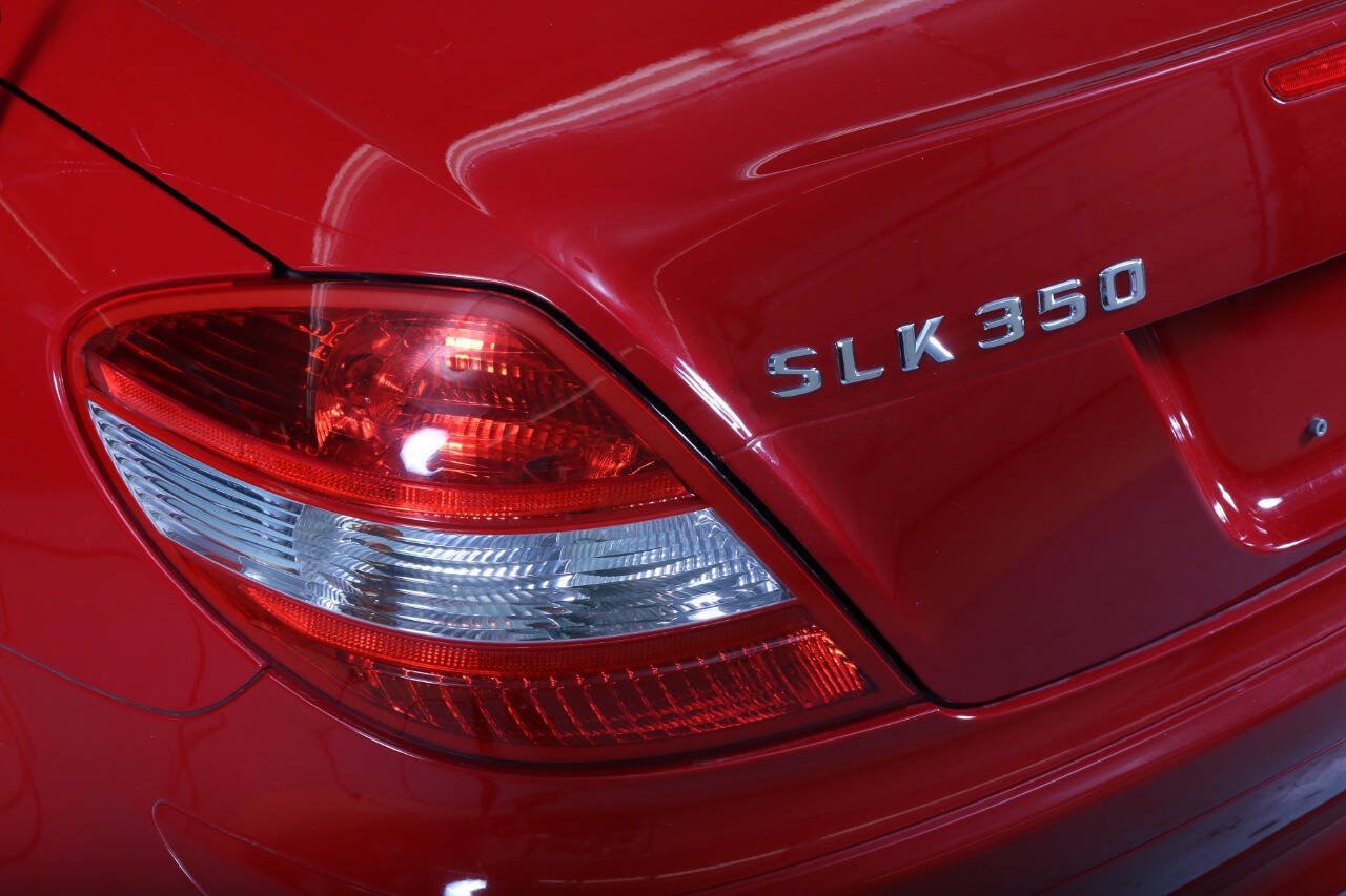 Used 2005 Mercedes-Benz SLK 350 w/ Entertainment Pkg image 23