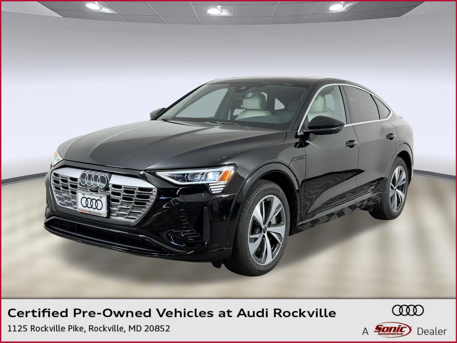 Certified 2024 Audi Q8 e-tron Premium Plus AWD/4WD image 1