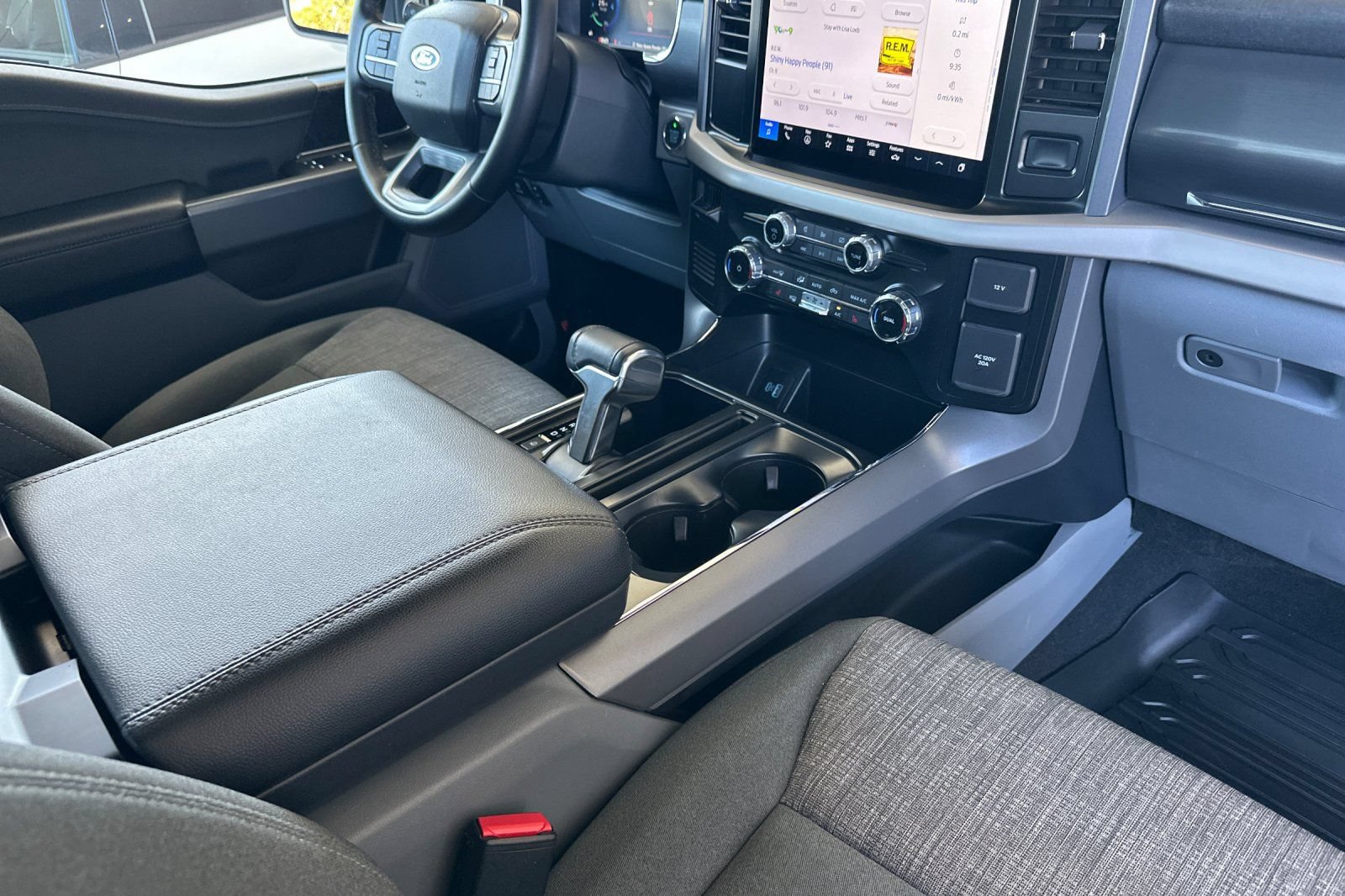Used 2023 Ford F150 Lightning XLT AWD/4WD image 14