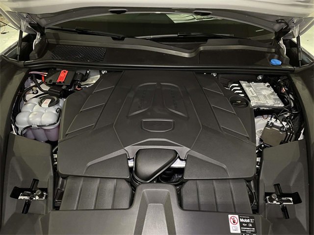 New 2026 Porsche Cayenne Coupe image 24