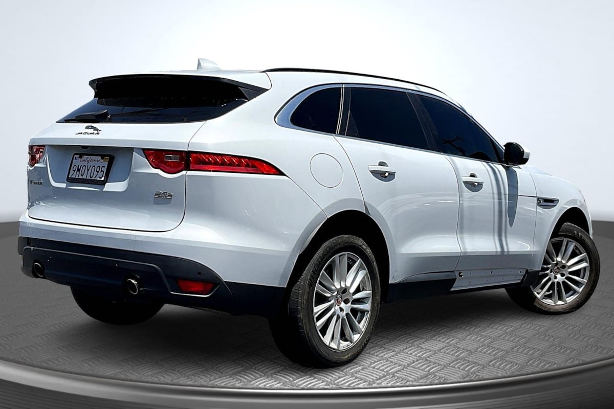 Used 2018 Jaguar F-PACE Prestige AWD/4WD image 13