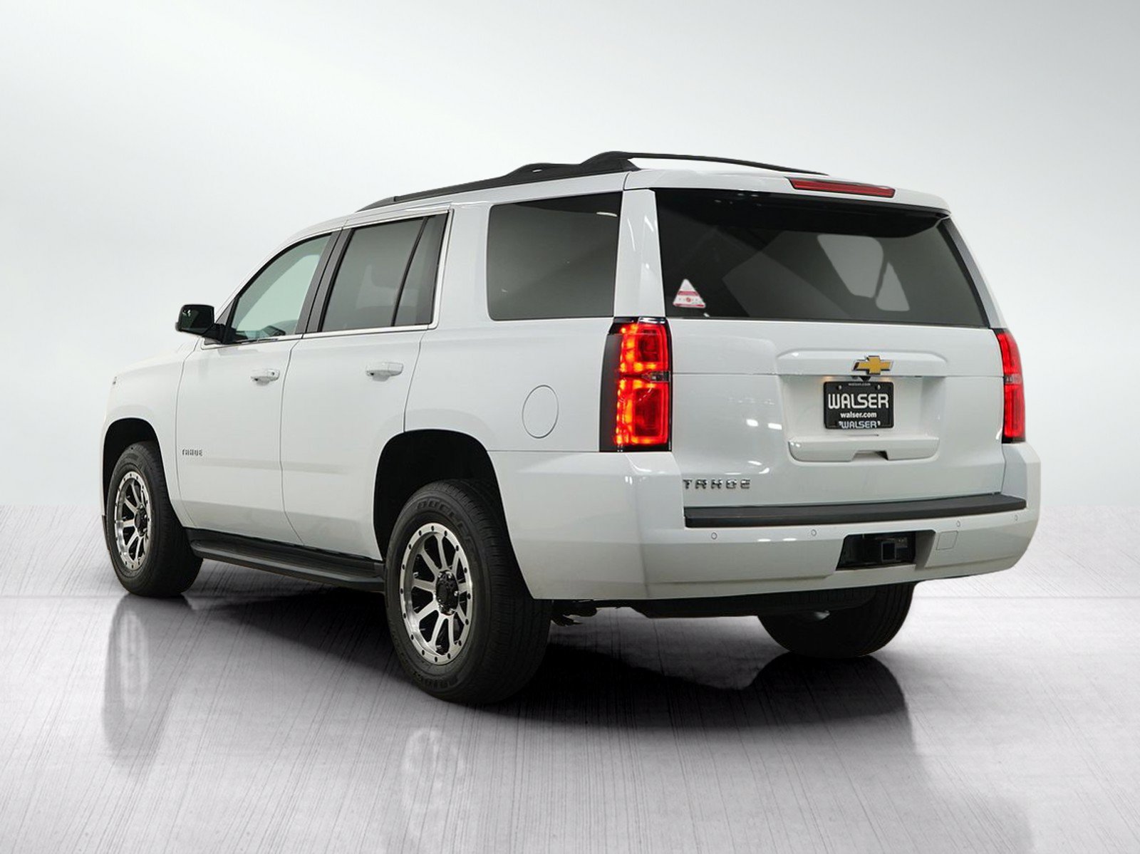 Used 2019 Chevrolet Tahoe LS AWD/4WD image 3