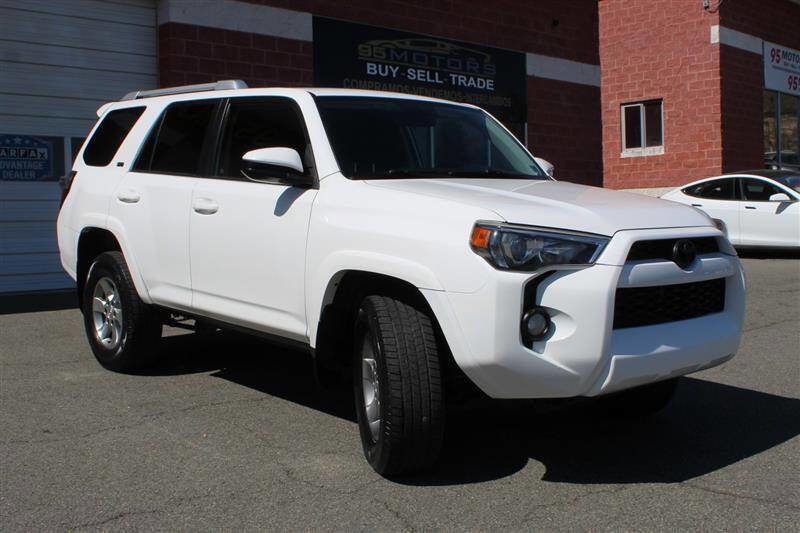 Used 2016 Toyota 4Runner SR5 image 7