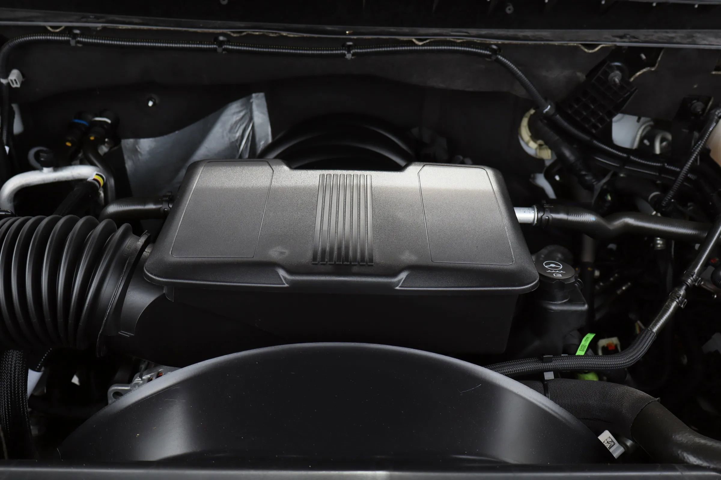 Used 2025 Chevrolet Silverado 2500 Custom w/ Custom Value Package image 27