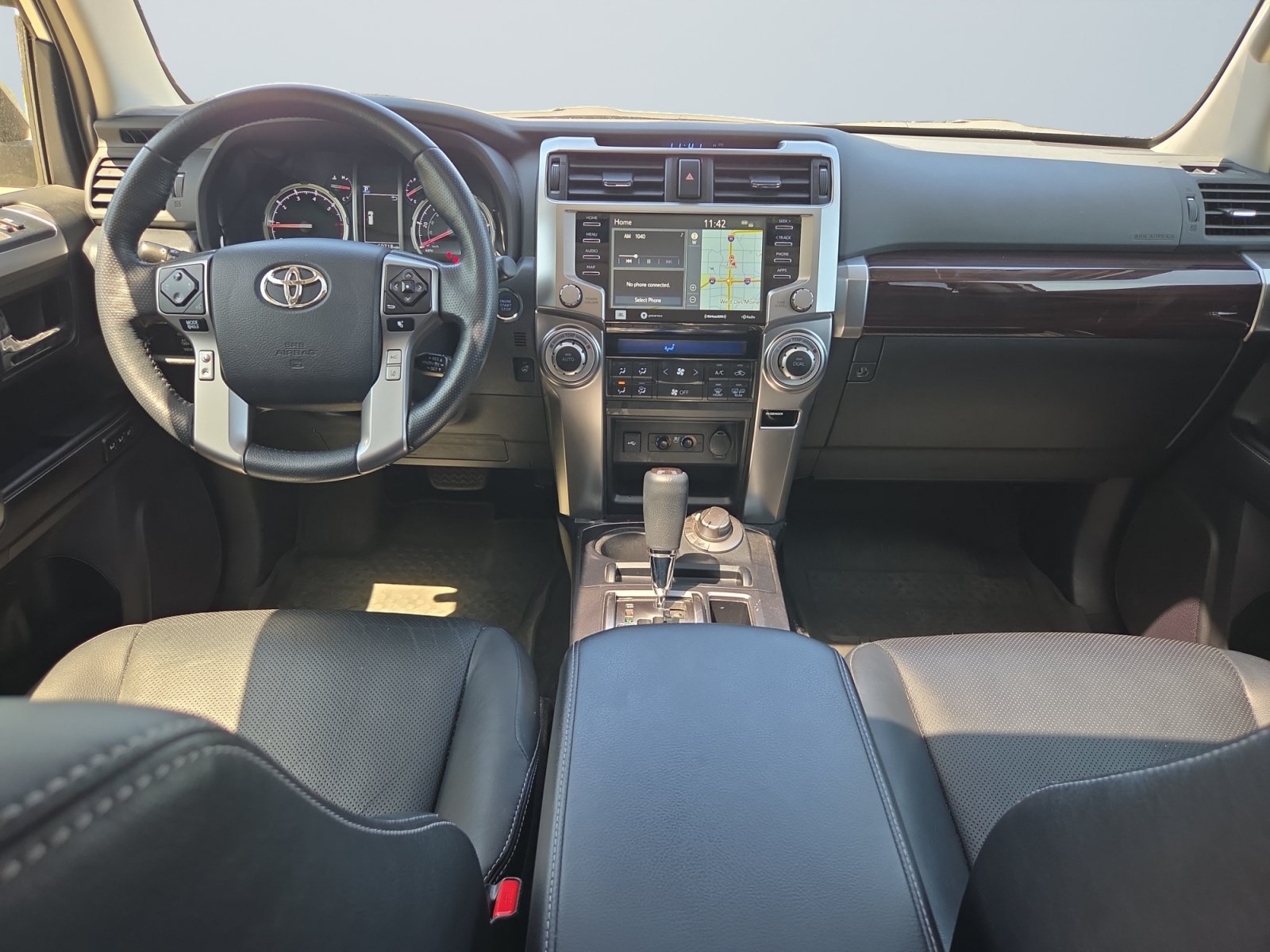 Used 2024 Toyota 4Runner Limited AWD/4WD image 11