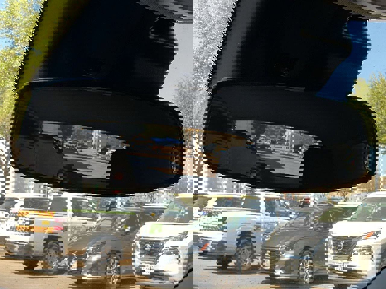 Used 2025 Chevrolet Trax LT w/ LT Convenience Package image 26