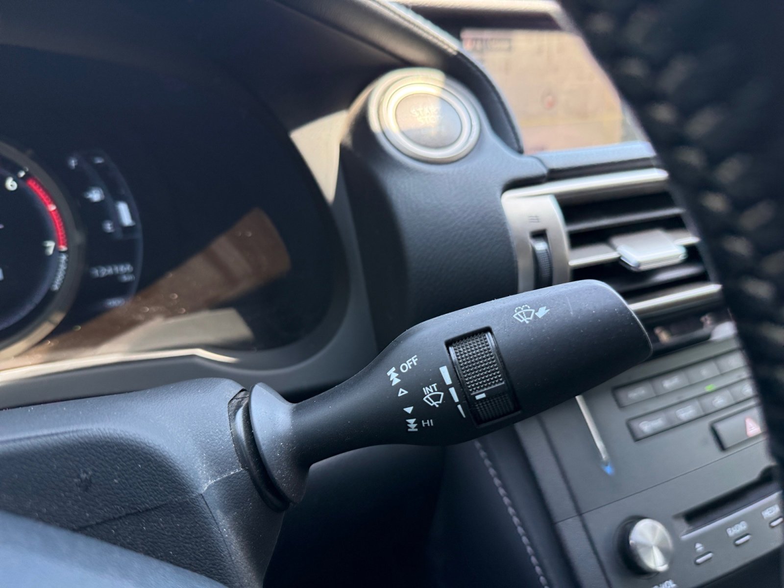 Used 2016 Lexus IS 200t w/ F Sport Package RWD image 18