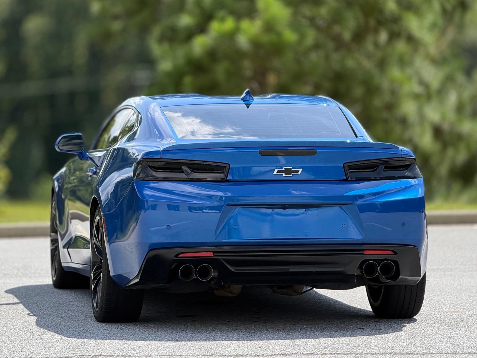 Used 2017 Chevrolet Camaro LT RWD image 5