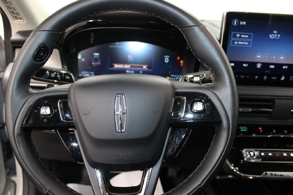 Used 2023 Lincoln Corsair AWD w/ Equipment Group 101A image 32