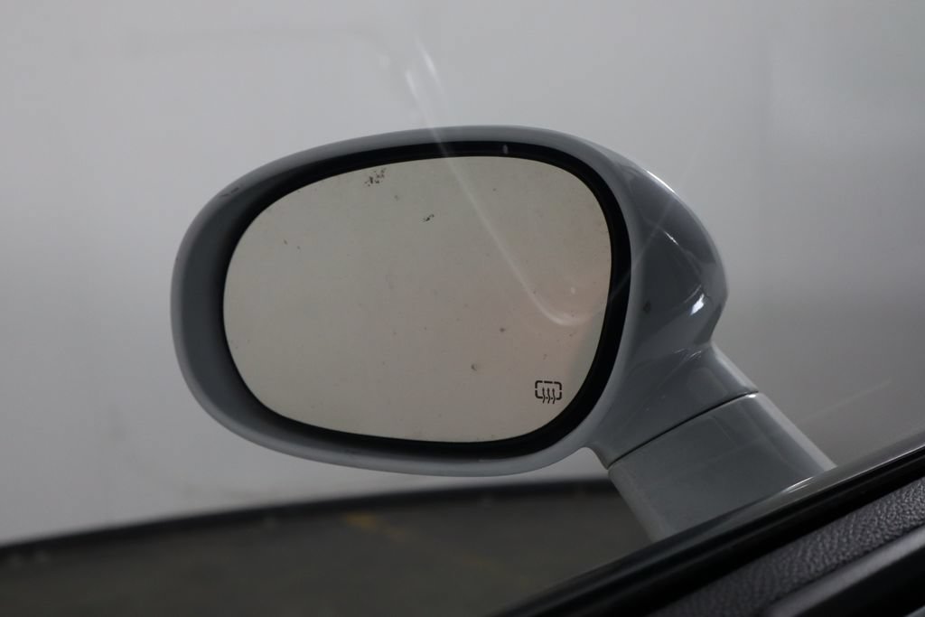 Used 2021 Dodge Challenger SXT RWD image 41
