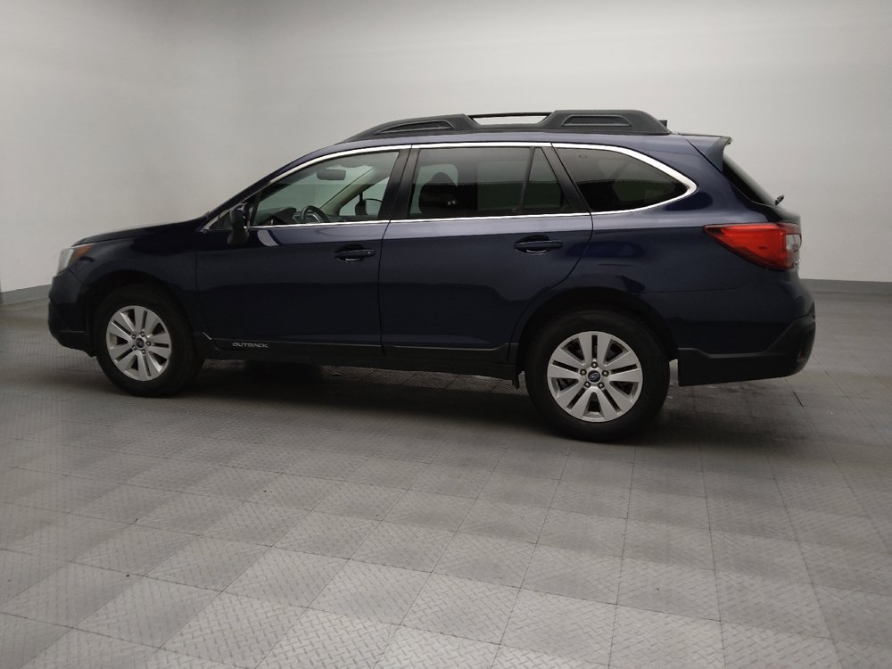 Used 2018 Subaru Outback 2.5i Premium AWD/4WD image 3