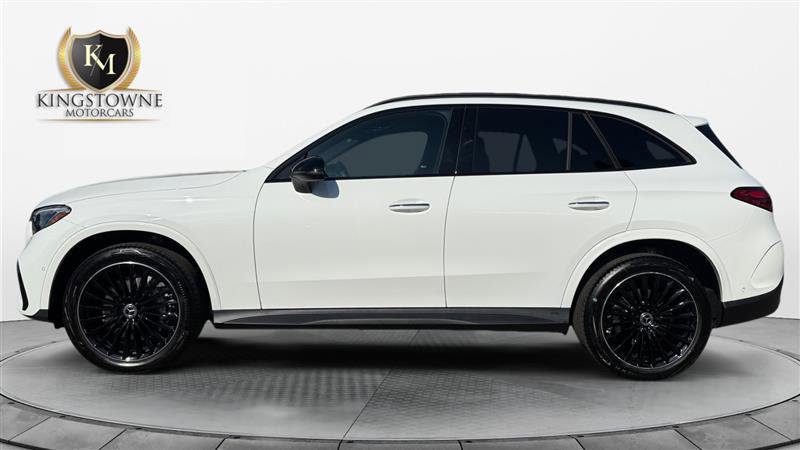 Used 2025 Mercedes-Benz GLC 300 image 2