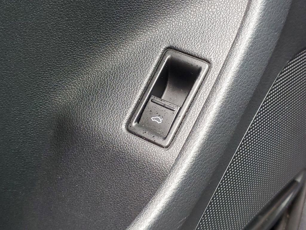 Used 2016 Volkswagen Jetta GLI SEL image 17