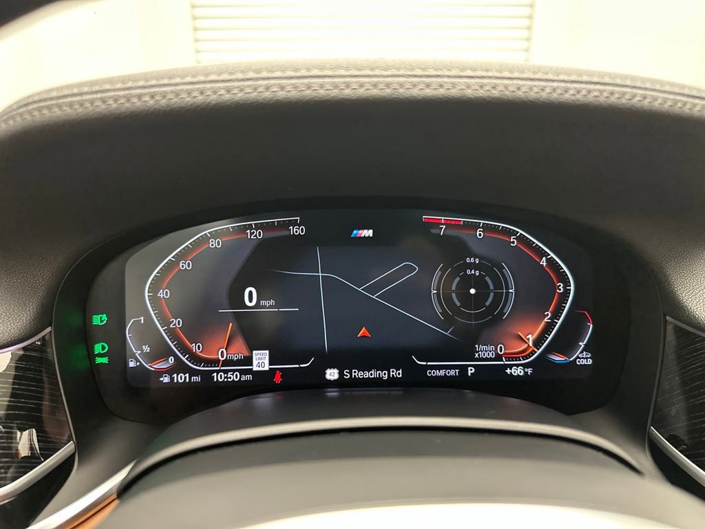Used 2021 BMW 740i w/ M Sport Package RWD image 19