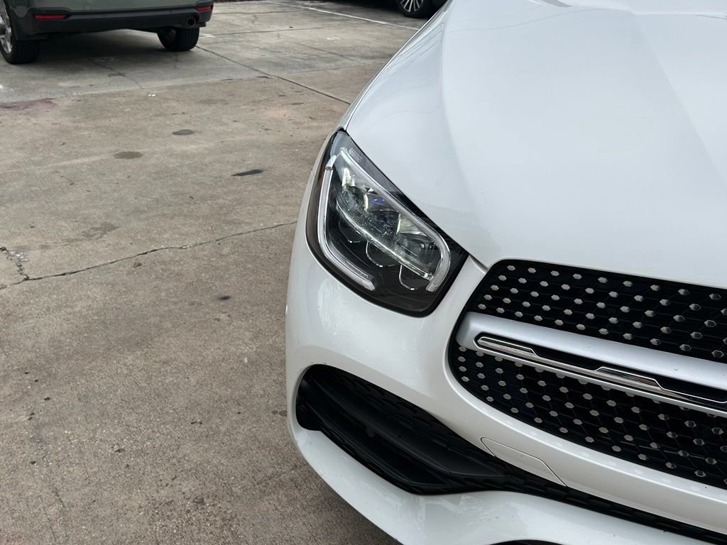 Used 2021 Mercedes-Benz GLC 300 4MATIC Coupe image 33