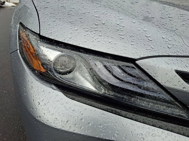 Used 2024 Toyota Camry XSE FWD image 9