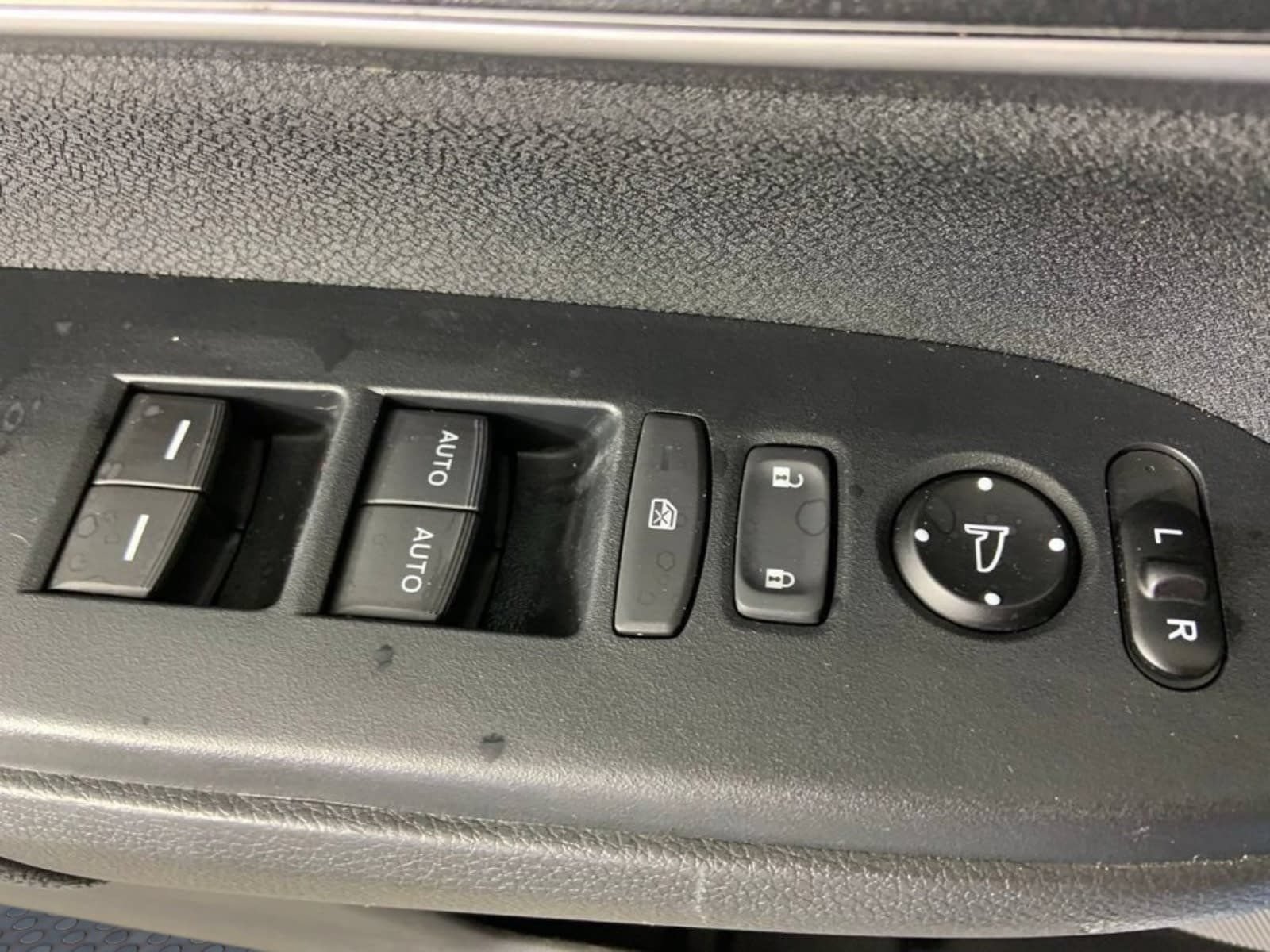 Used 2020 Honda CR-V EX image 27
