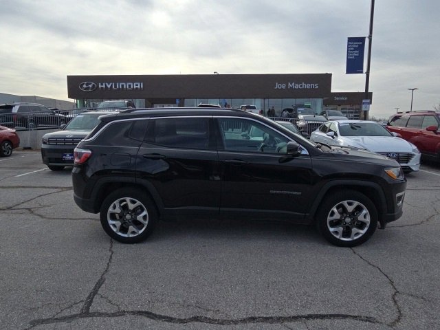 Used 2018 Jeep Compass Limited image 13