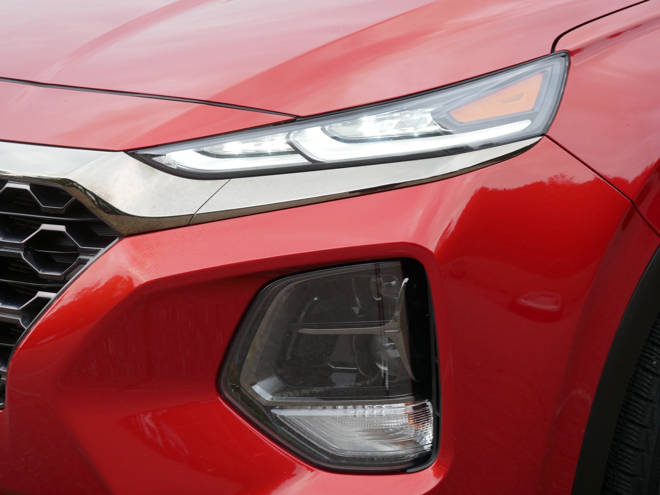 Used 2020 Hyundai Santa Fe Limited AWD/4WD image 16