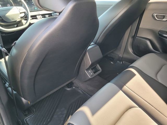 Used 2025 Kia K4 LXS image 12