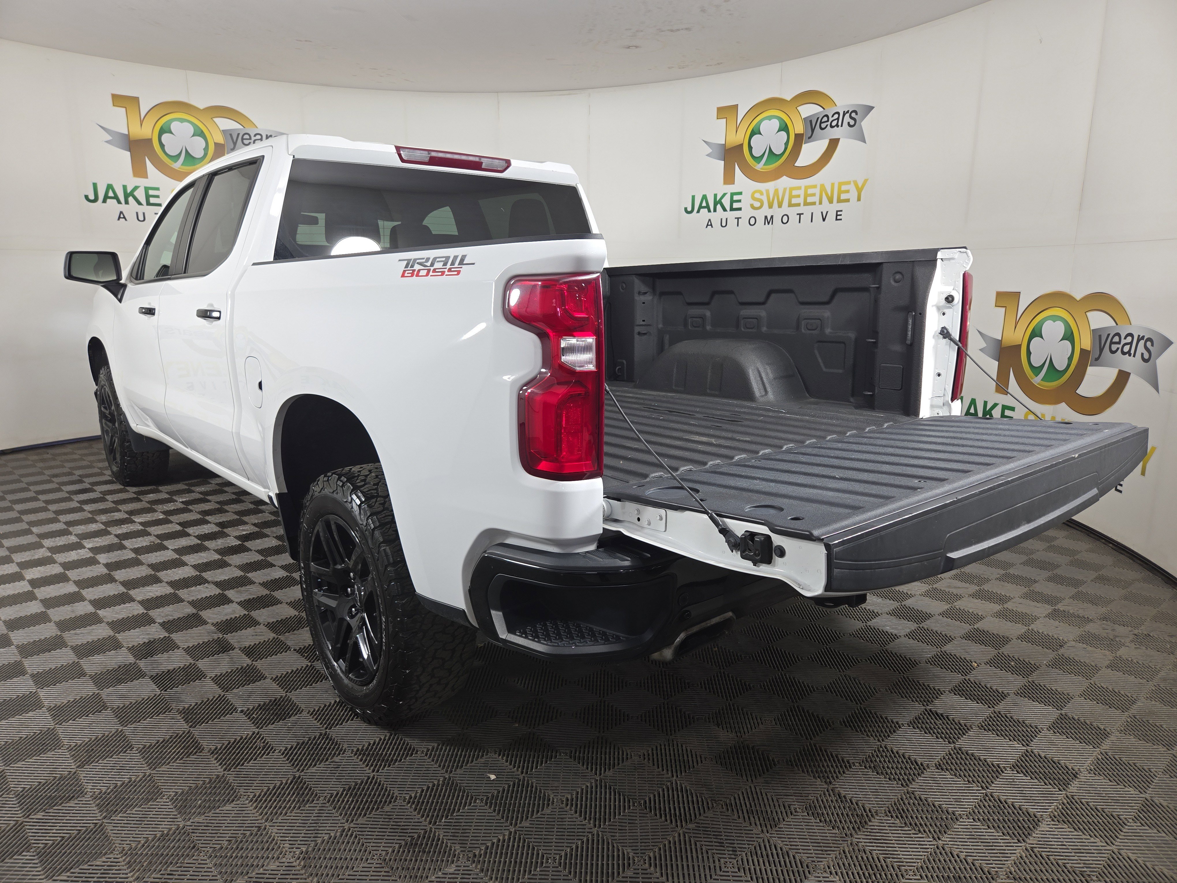 Used 2022 Chevrolet Silverado 1500 LT Trail Boss w/ Safety Package AWD/4WD image 28