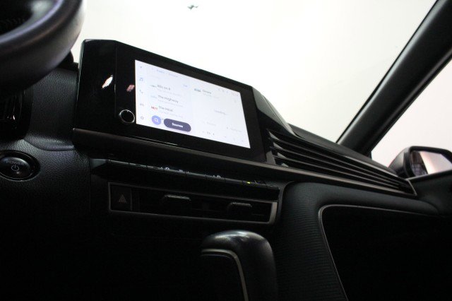 Used 2025 Toyota Camry SE w/ Convenience Package image 14