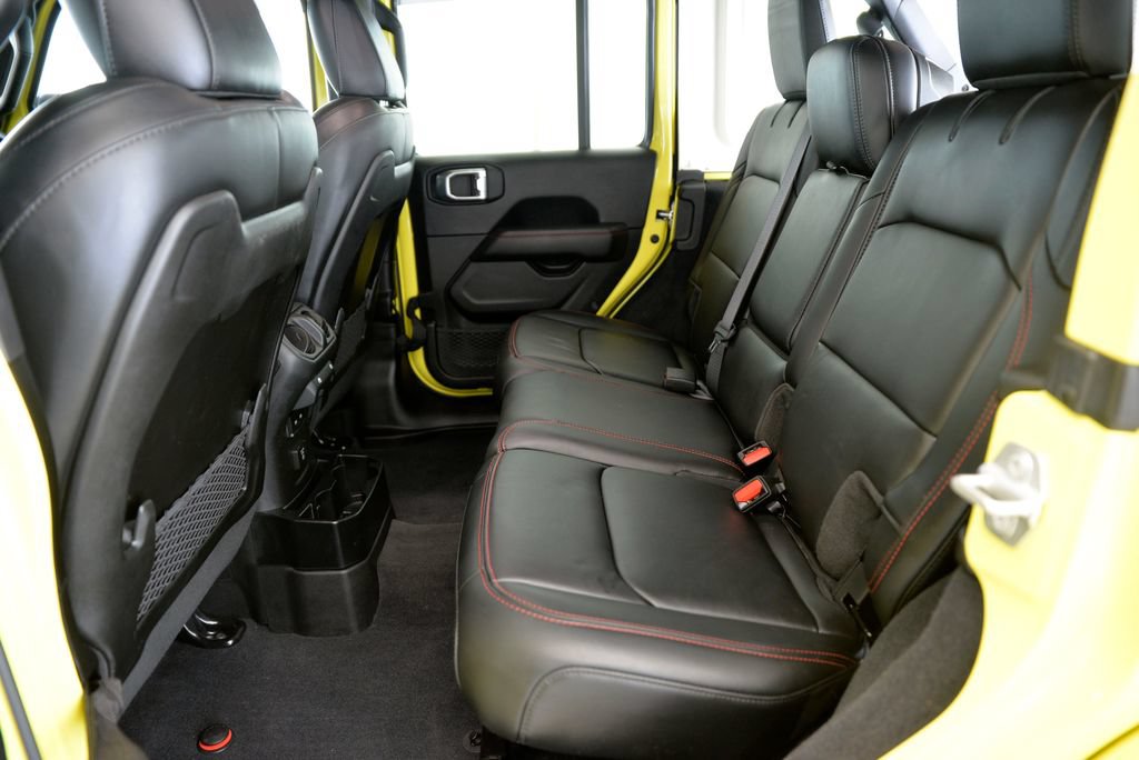 Used 2024 Jeep Wrangler Unlimited Rubicon AWD/4WD image 28