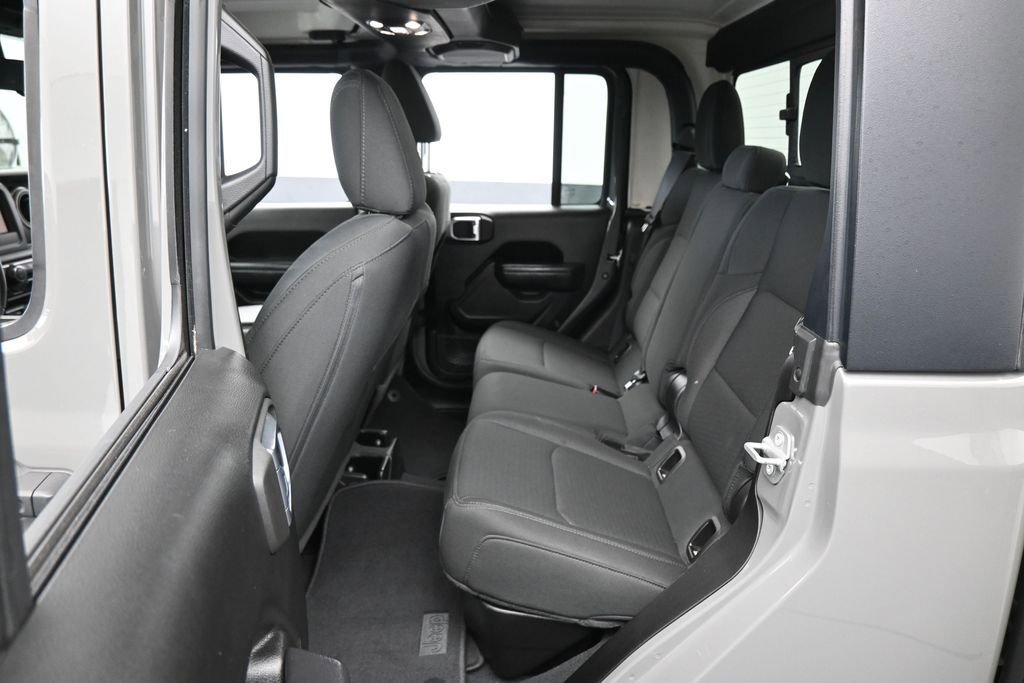 Used 2022 Jeep Gladiator Sport AWD/4WD image 28