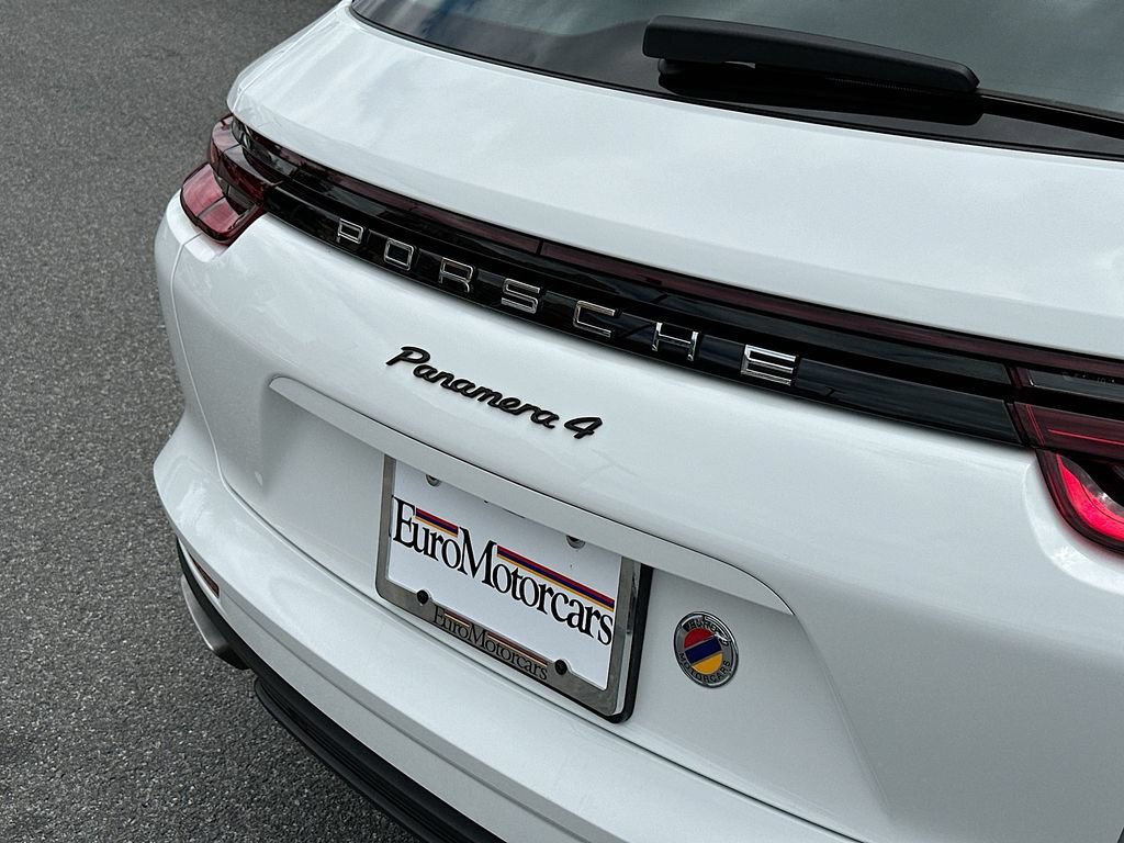 Used 2018 Porsche Panamera 4 AWD/4WD image 34