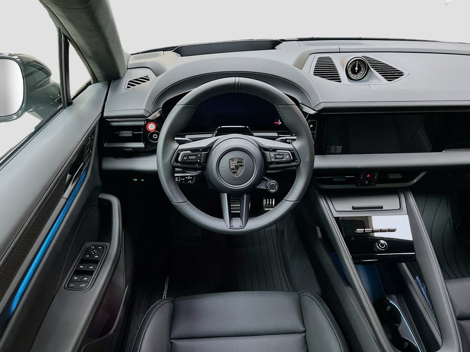 New 2026 Porsche Macan Turbo Electric AWD/4WD image 25