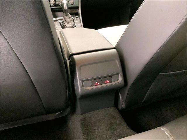 Used 2020 Volkswagen Jetta R-Line w/ R-Line Cold Weather Package image 34