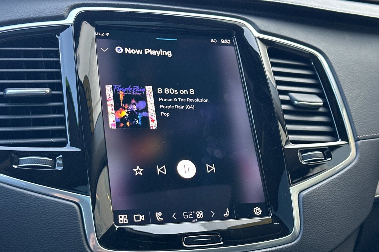 Certified 2023 Volvo XC90 T8 Ultimate image 21