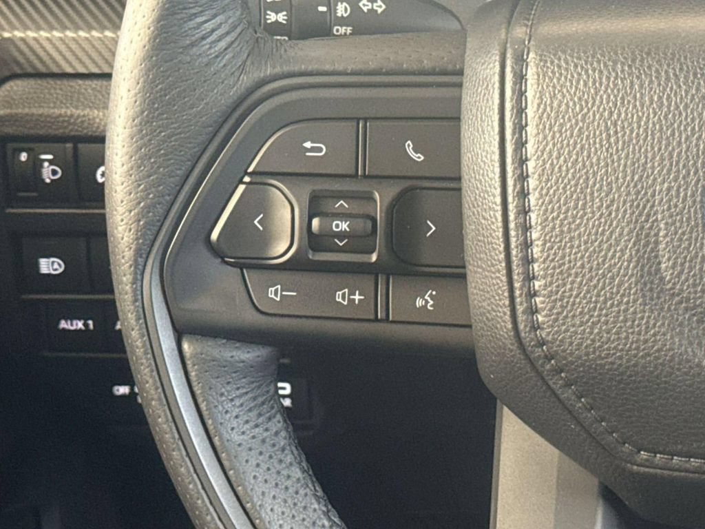Used 2025 Toyota Tacoma TRD Pro AWD/4WD image 20