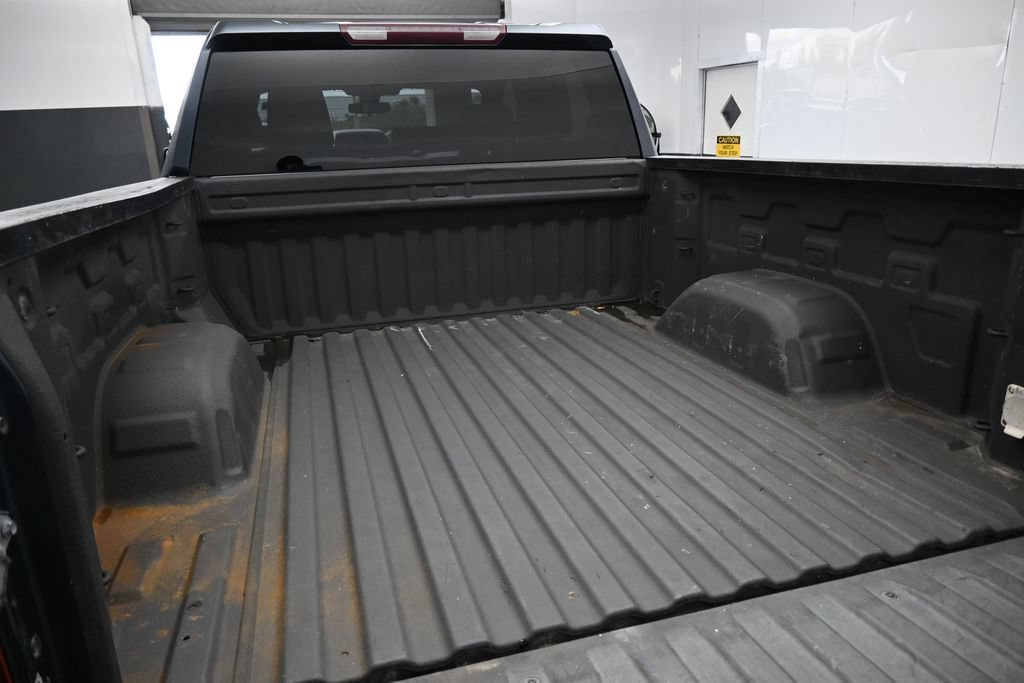 Used 2022 Chevrolet Silverado 1500 Custom w/ Safety Confidence Package AWD/4WD image 31
