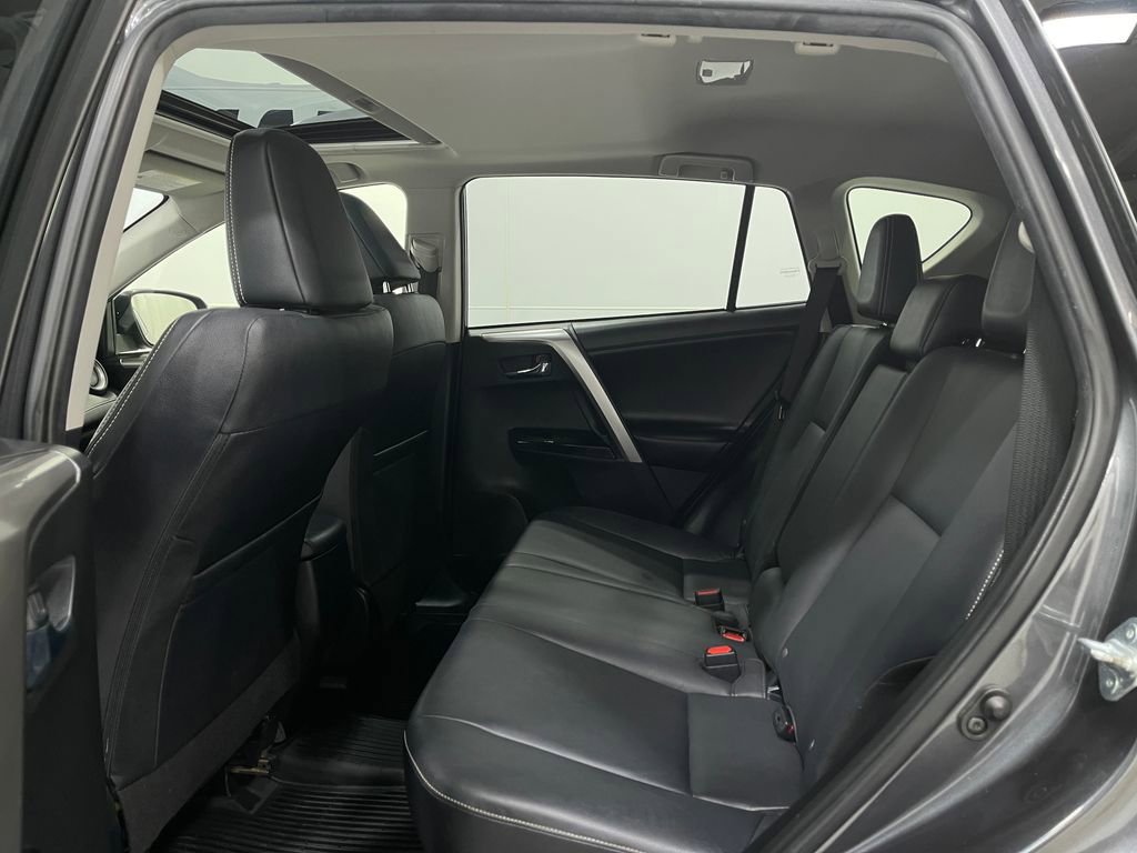 Used 2017 Toyota RAV4 Limited image 29