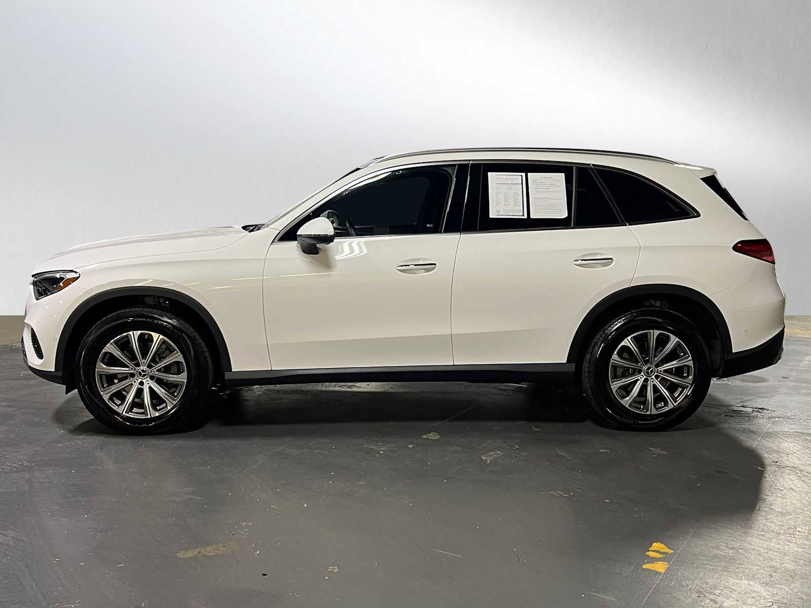 Certified 2025 Mercedes-Benz GLC 300 4MATIC image 6