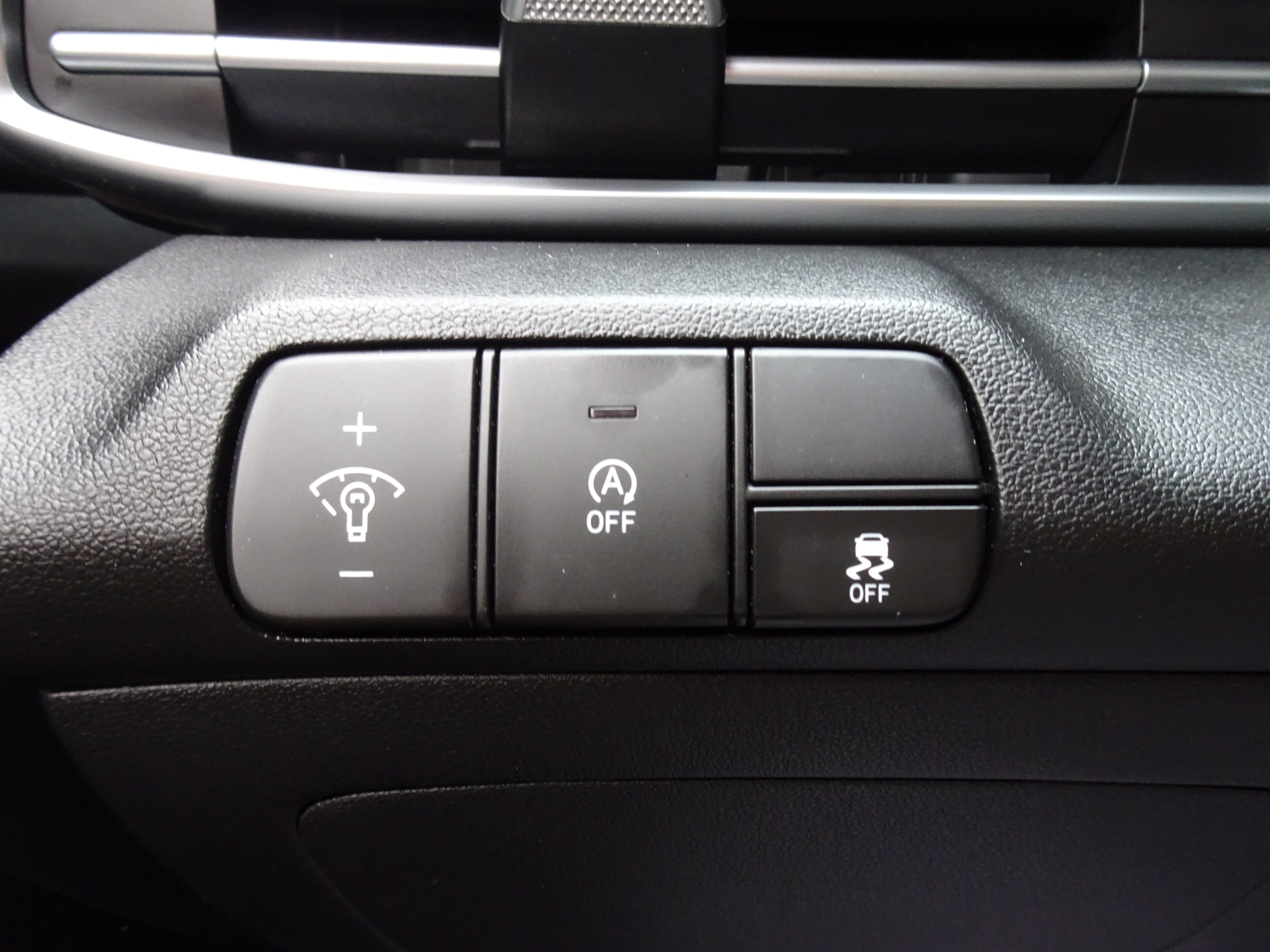 Used 2024 Hyundai Elantra SE FWD image 21