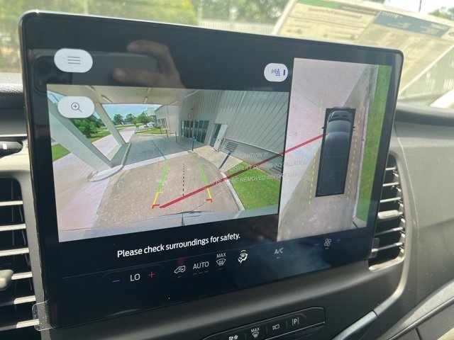 New 2023 Ford E-Transit Medium Roof image 30