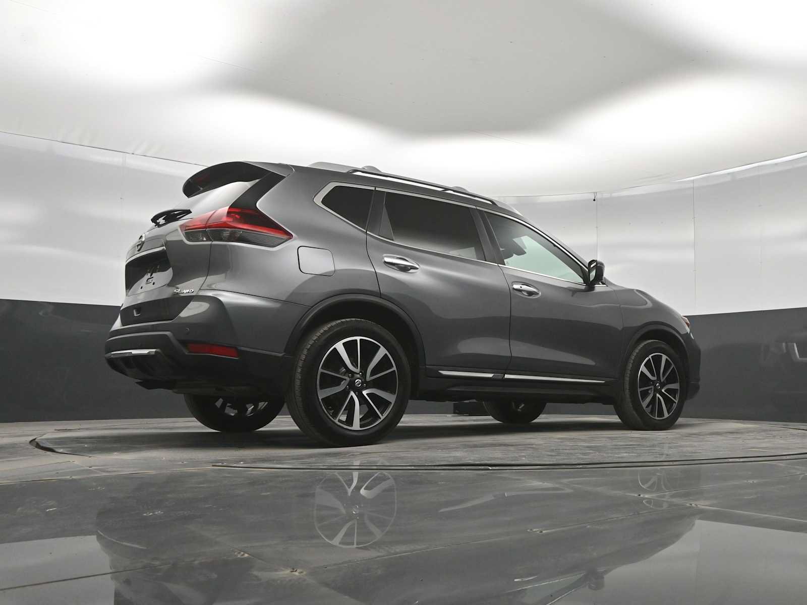 Used 2019 Nissan Rogue SL w/ Premium Package AWD/4WD image 34